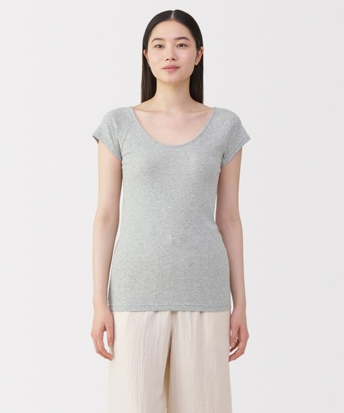 無印良品(ムジルシリョウヒン)の「婦人 フライス編みフレンチスリーブTシャツ(インナーウェア/肌着・レディース・ホワイト/グレー/ブラック・S/M/L/XL)」の3枚目の写真