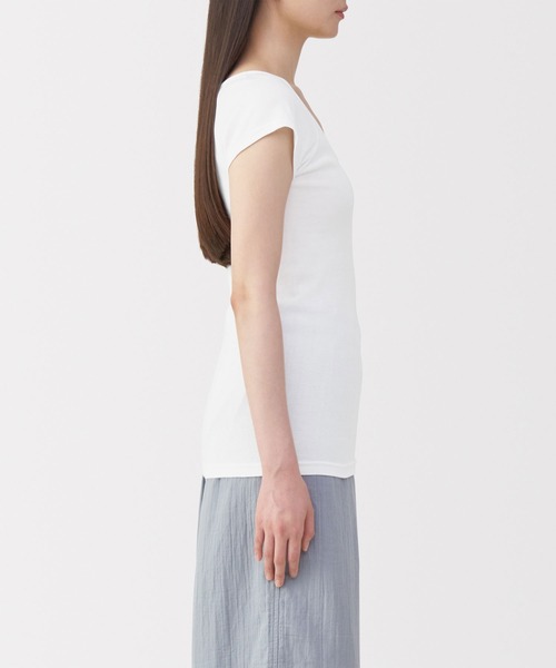 無印良品(ムジルシリョウヒン)の「婦人 フライス編みフレンチスリーブTシャツ(インナーウェア/肌着・レディース・ホワイト/グレー/ブラック・S/M/L/XL)」の5枚目の写真