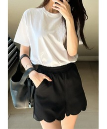 Scalloped short pants