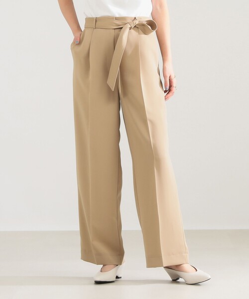 Demi-Luxe BEAMS(デミルクス ビームス)の「【8/6値下げ】ストレッチサテン タックパンツ(その他パンツ・レディース・ベージュ/ネイビー・36/38)」の2枚目の写真