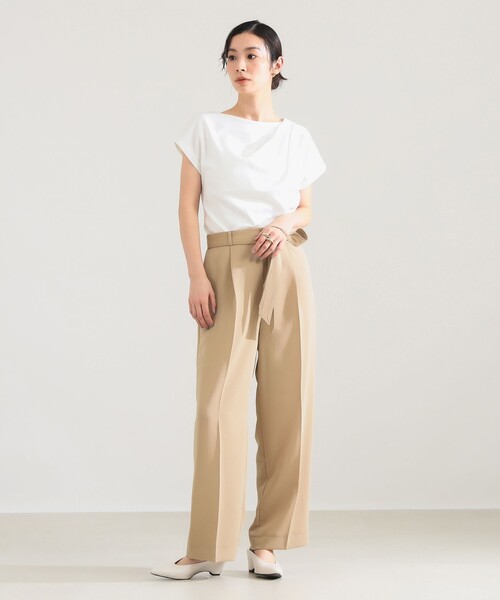 Demi-Luxe BEAMS(デミルクス ビームス)の「【8/6値下げ】ストレッチサテン タックパンツ(その他パンツ・レディース・ベージュ/ネイビー・36/38)」の3枚目の写真