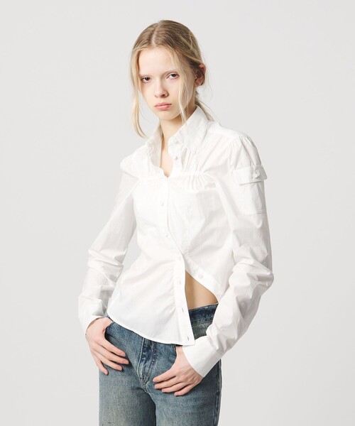 ATTISESSION（アティセッション）の「＜ATTISESSION＞コットン ギャザー ヨーク シャツ（シャツ/ブラウス・レディース・ネイビー/ホワイト・FREE）」の21枚目の写真