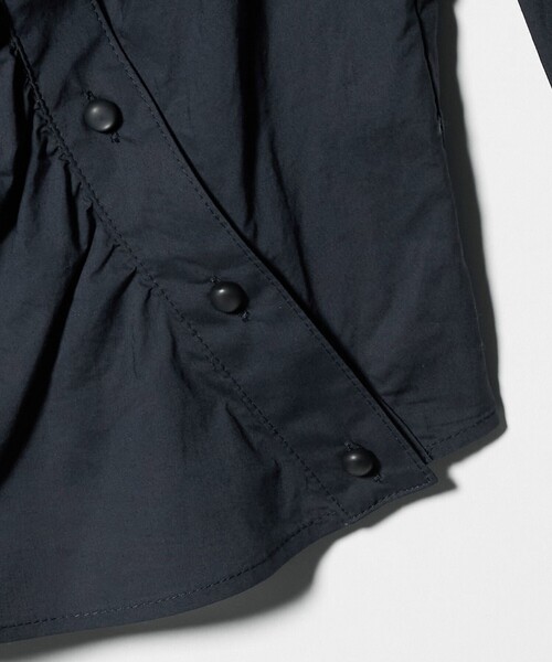 ATTISESSION（アティセッション）の「＜ATTISESSION＞コットン ギャザー ヨーク シャツ（シャツ/ブラウス・レディース・ネイビー/ホワイト・FREE）」の9枚目の写真