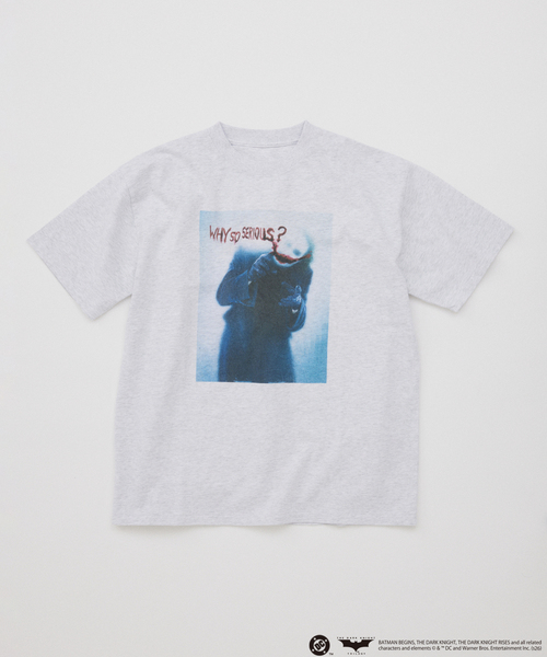 JOURNAL STANDARD（ジャーナルスタンダード）の「THE DARK KNIGHT / ダークナイト プリント 半袖 Tシャツ（Tシャツ/カットソー・メンズ・チャコールグレー/ネイビー/ブラック/ブラック系その他・LARGE/MEDIUM）」の3枚目の写真