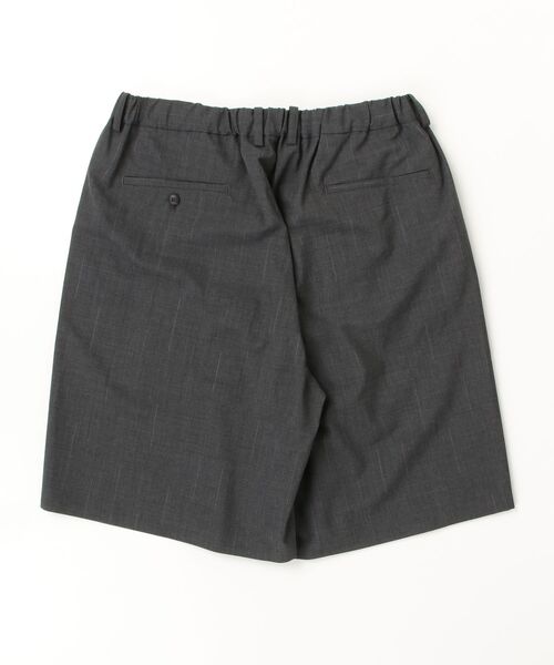yoko sakamoto(ヨーコサカモト)の「【YOKO SAKAMOTO】 DOUBLE PLEATED WIDE EASY SHORTS(その他パンツ・メンズ・チャコールグレー・MEDIUM)」の3枚目の写真