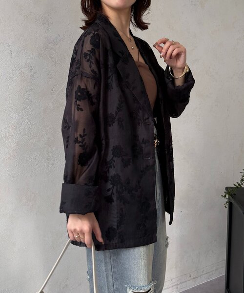 Thevon（ゼボン）の「花柄シアーテーラードジャケット（テーラードジャケット・レディース・アイボリー/ブラック・FREE）」の8枚目の写真