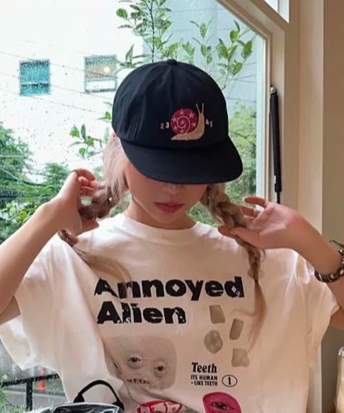 Vipoa(ヴィポア)の「Snail strawberry embroidery cap(キャップ・レディース・レッド/ピンク・FREE)」の9枚目の写真