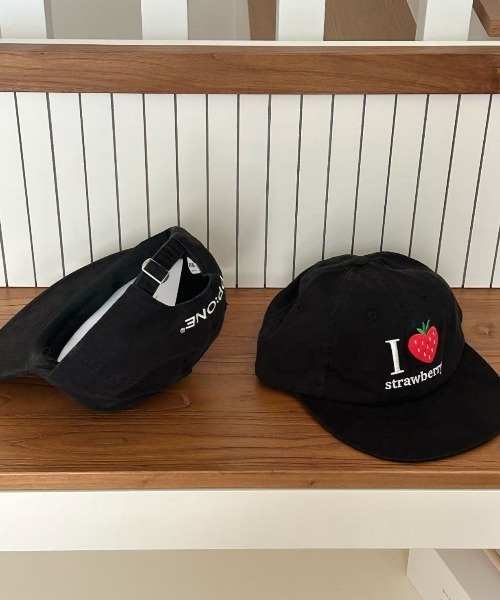 Vipoa(ヴィポア)の「Snail strawberry embroidery cap(キャップ・レディース・レッド/ピンク・FREE)」の18枚目の写真