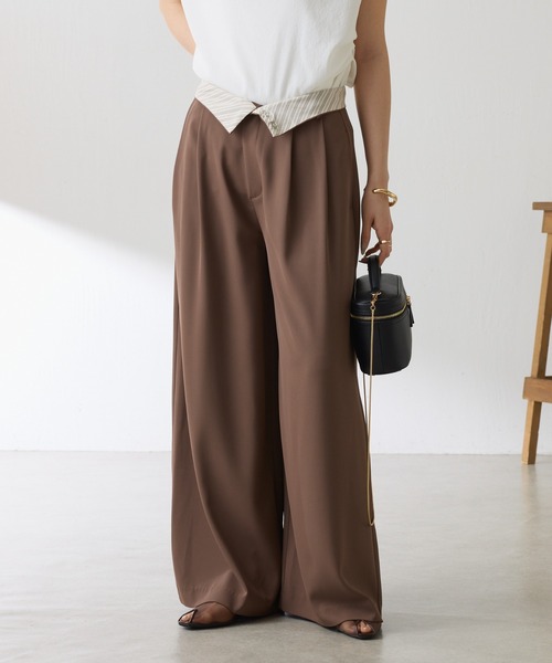 COLLAGE GALLARDAGALANTE(コラージュガリャルダガランテ)の「Nuel/ 2WAYハイウエストパンツ(スラックス・レディース・ブラック/モカ・FREE)」の2枚目の写真