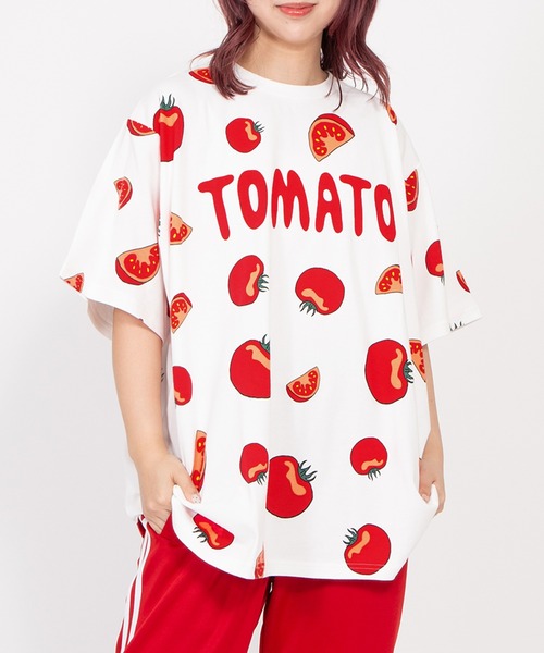 PUNYUS（プニュズ）の「【新サイズ】フード総柄Ｔシャツ（KIWI・TOMATO）（Tシャツ/カットソー・レディース・レッド/グリーン・5/4/3/2/1）」の2枚目の写真