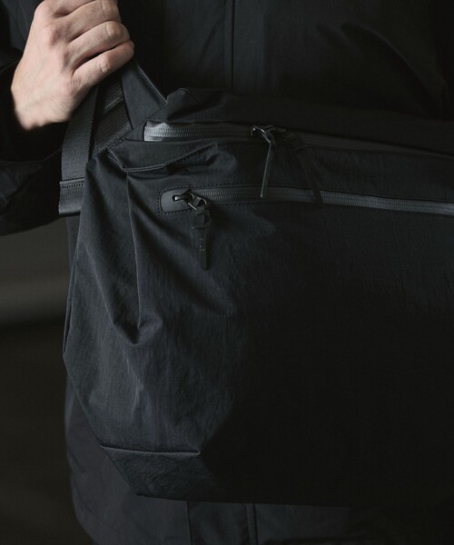 NOLLEY’S（ノーリーズ）の「【WEXLEY/ウェクスレイ】DG600 DOUGLAS CRINKLE NYLON BLACK（ショルダーバッグ・メンズ・ブラック・FREE）」の10枚目の写真