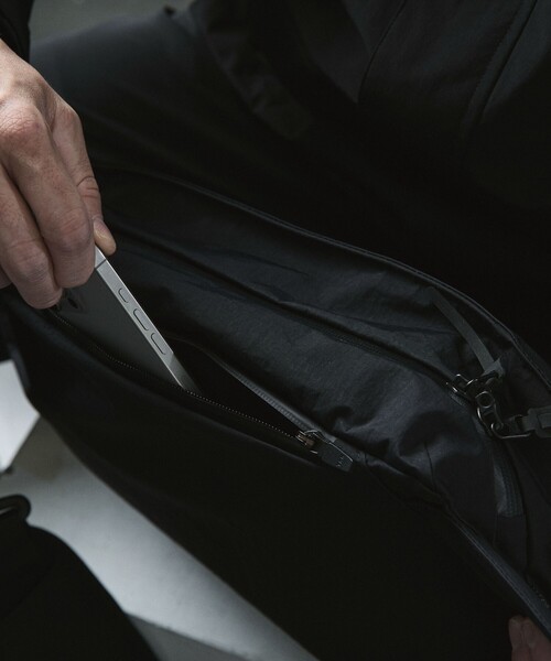 NOLLEY’S（ノーリーズ）の「【WEXLEY/ウェクスレイ】DG600 DOUGLAS CRINKLE NYLON BLACK（ショルダーバッグ・メンズ・ブラック・FREE）」の13枚目の写真