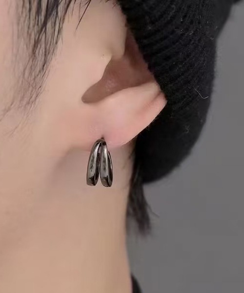 Mignonjour(ミニョンジュール)の「FReePLACe/ダブルフープ シンプルピアス R0174(ピアス(両耳用)・レディース・シルバー/ブラック・FREE)」の1枚目の写真