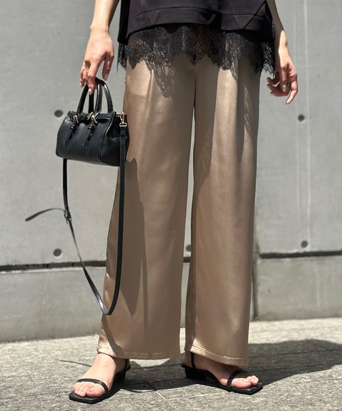 Emma Taylor(エマテイラー)の「ストレッチサテンタックワイドイージーパンツ(その他パンツ・レディース・チャコールグレー/ブラック/ベージュ系2・FREE)」の3枚目の写真