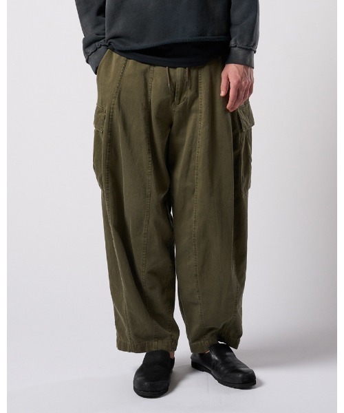 wjk(ダヴルジェイケイ)の「sulfur dyed light easy cargo(カーゴパンツ・メンズ・チャコールグレー/カーキ・SMALL/MEDIUM/LARGE/X-LARGE)」の5枚目の写真