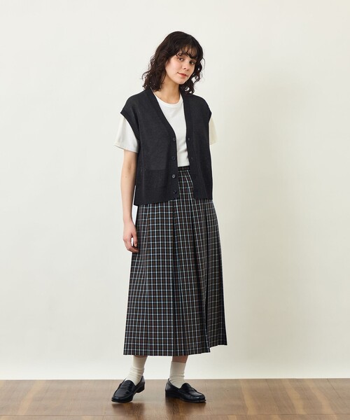 MACKINTOSH PHILOSOPHY(マッキントッシュ フィロソフィー)の「GREY LABEL ペーパーヤーンニットベスト(ベスト・レディース・ベージュ/ブラック/ブラウン・2)」の10枚目の写真