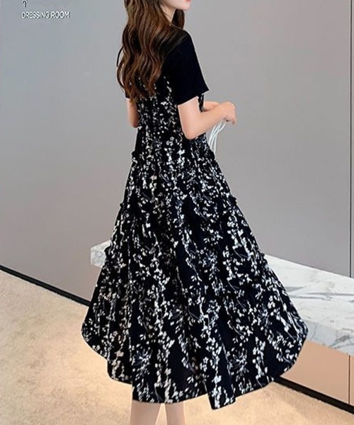 mielu(ミエル)の「小花柄切替ワンピース(ワンピース・レディース・ブラック・LARGE/MEDIUM/SMALL)」の11枚目の写真