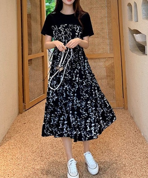mielu(ミエル)の「小花柄切替ワンピース(ワンピース・レディース・ブラック・LARGE/MEDIUM/SMALL)」の13枚目の写真
