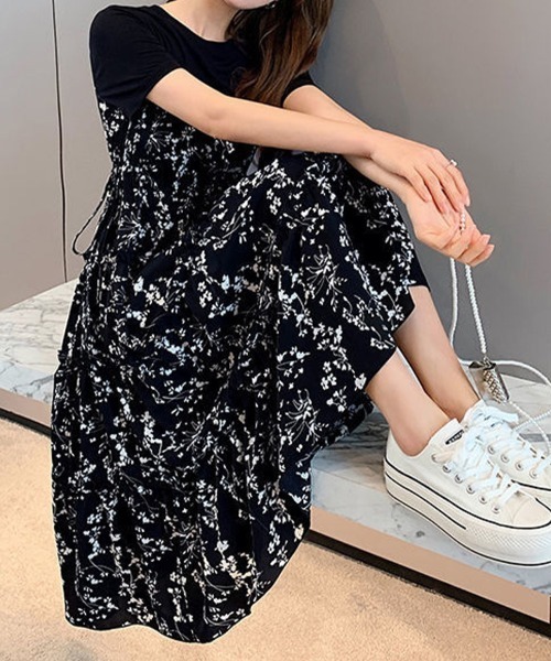 mielu(ミエル)の「小花柄切替ワンピース(ワンピース・レディース・ブラック・LARGE/MEDIUM/SMALL)」の7枚目の写真