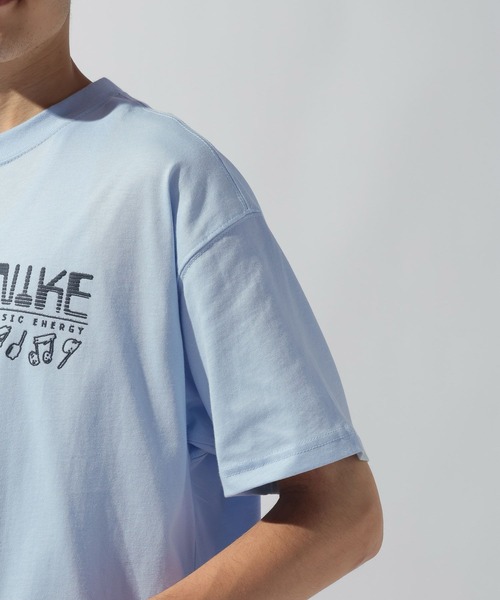 NIKE(ナイキ)の「【NIKE(ナイキ)】スウッシュ サウンズ 半袖Tシャツ(Tシャツ/カットソー・メンズ・ブラック/ライトブルー・LARGE)」の12枚目の写真