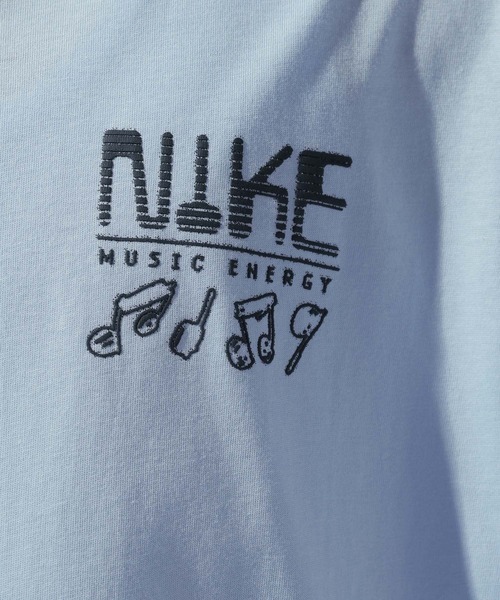 NIKE(ナイキ)の「【NIKE(ナイキ)】スウッシュ サウンズ 半袖Tシャツ(Tシャツ/カットソー・メンズ・ブラック/ライトブルー・LARGE)」の16枚目の写真