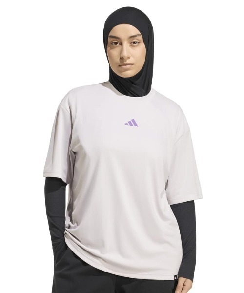 adidas(アディダス)の「アディダス adidas ソフト スポーツ グラフィックTシャツ(Tシャツ/カットソー・レディース・ベビーピンク/ブラック/ダークブルー・S/M/L/XL)」の12枚目の写真