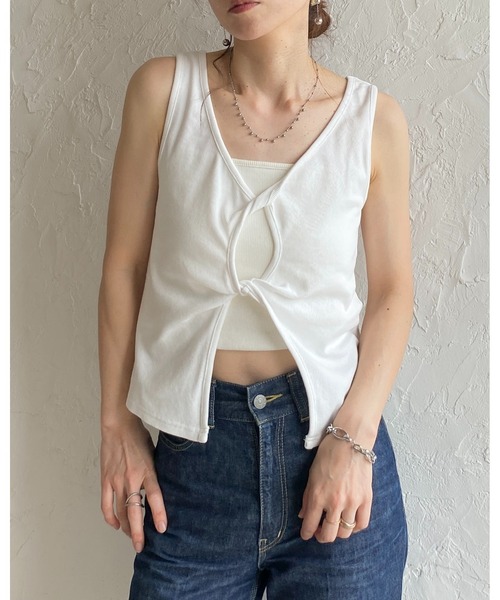 She's Closet（シーズクローゼット）の「フロントオープン クロス ツイストデザイン リブタンクトップ（タンクトップ・レディース・ホワイト/グレー/ブラック・FREE）」の7枚目の写真
