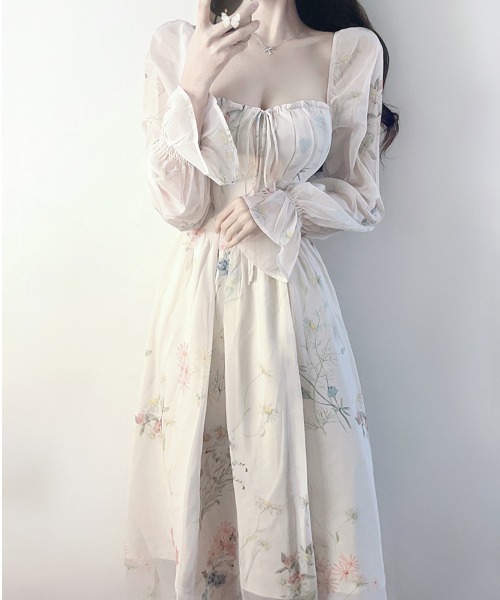 LUCPY(ラクピー)の「シアーフラワープリントロングワンピース(ワンピース・レディース・ホワイト・X-LARGE/LARGE/MEDIUM/SMALL)」の1枚目の写真