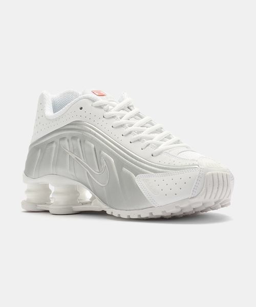 NIKE(ナイキ)の「NIKE W SHOX R4 AR3565-101(スニーカー・レディース・ホワイト・23cm)」の5枚目の写真