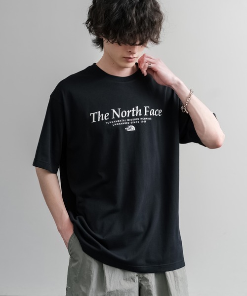 THE NORTH FACE(ザノースフェイス)の「日本未展開モデル THE NORTH FACE WHITE LABEL SIGNATURE S/S R/TEE 接触冷感グラフィックプリント半袖Tシャツ(Tシャツ/カットソー・メンズ・ブラック/ホワイト/ライトブルー・XL/L/M/S/XXL)」の1枚目の写真