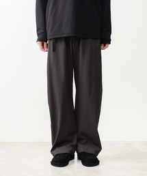 ウォッシャブルハイツイストギャバジン イージー バックル バルーントラウザーズ / WASHABLE HIGH TWIST GABARDINE EASY BUCKLE BALLOON TROUSERS