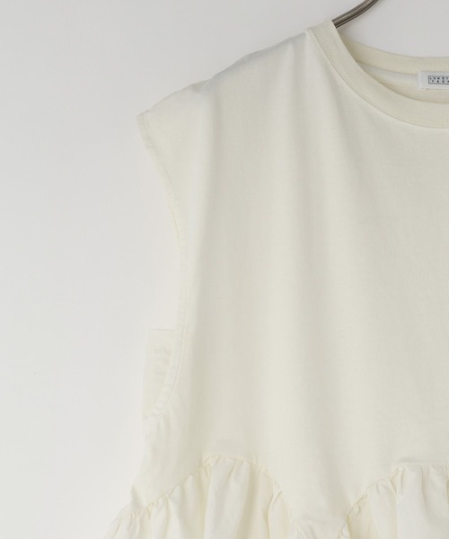 LOWRYS FARM(ローリーズファーム)の「ドッキングペプラムノースリーブ 1032148(Tシャツ/カットソー・レディース・チャコールグレー/ネイビー/アイボリー・FREE)」の8枚目の写真