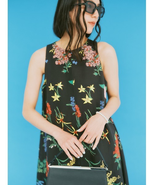 Mila Owen(ミラオーウェン)の「ボタニカルアメスリフレアワンピース(ワンピース・レディース・ブラック/ライム/アイボリー・0/1)」の4枚目の写真