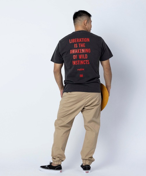 reversal.dogi.design.works（リバーサル・ドーギ・デザイン・ワークス）の「＜reversal/リバーサル＞MAN DRILL COTTON TEE（Tシャツ/カットソー・メンズ・ブラック・MEDIUM/XX-LARGE/X-LARGE/LARGE）」の8枚目の写真