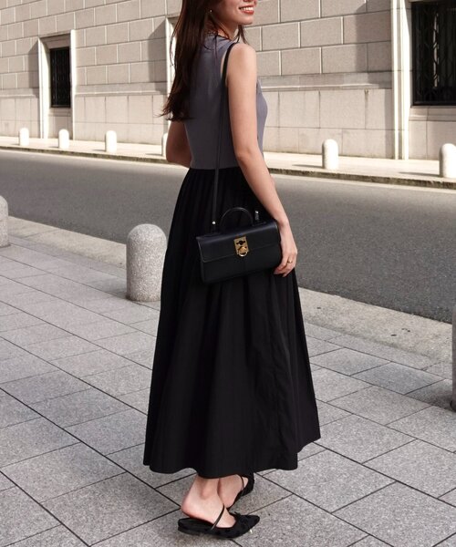 Chez toi(シェトワ)の「ニット×ティアードドッキングワンピース(ワンピース・レディース・ブラック/オフホワイト/ブラウン・FREE)」の19枚目の写真