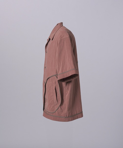 MAISON SPECIAL(メゾンスペシャル)の「《UNISEX》Lyocell Nylon Washer Prime-Over Piping-detailed Switched Open-collar Shirt/リヨセルナイロンワッシャープライムオーバーパイピングスイッチングオープンカラーシャツ【MAISON SPECIAL/メゾンスペシャル】■セットアップ対応■(シャツ/ブラウス・メンズ・ブラック/グレイッシュベージュ/ブラウン・1/0/2)」の19枚目の写真