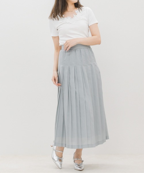 MISCH MASCH(ミッシュマッシュ)の「2026春夏新作 フラワーレースネック半袖トップス(Tシャツ/カットソー・レディース・ホワイト/ブラック/ブラウン・フリ-)」の11枚目の写真