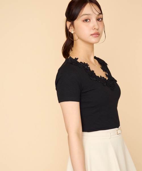 MISCH MASCH(ミッシュマッシュ)の「2026春夏新作 フラワーレースネック半袖トップス(Tシャツ/カットソー・レディース・ホワイト/ブラック/ブラウン・フリ-)」の22枚目の写真
