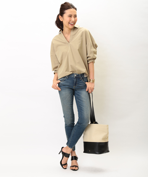 GALLARDAGALANTE（ガリャルダガランテ）の「BIGシャツ（シャツ/ブラウス・レディース・カーキ/オフホワイト/ベージュ/ネイビー・FREE）」の11枚目の写真