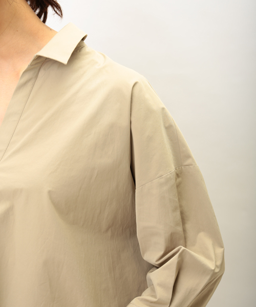 GALLARDAGALANTE（ガリャルダガランテ）の「BIGシャツ（シャツ/ブラウス・レディース・カーキ/オフホワイト/ベージュ/ネイビー・FREE）」の13枚目の写真