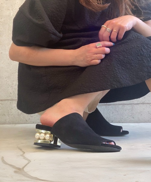 Jeffrey Campbell（ジェフリーキャンベル）の「スエードパールヒールサンダル（サンダル・レディース・ブラック・38/37/36）」の9枚目の写真