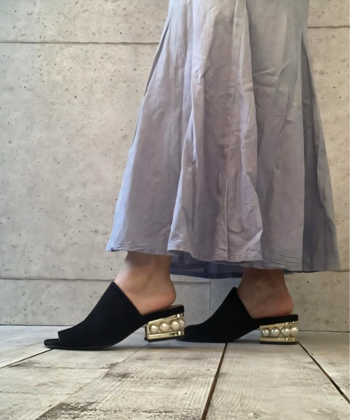 Jeffrey Campbell（ジェフリーキャンベル）の「スエードパールヒールサンダル（サンダル・レディース・ブラック・38/37/36）」の10枚目の写真