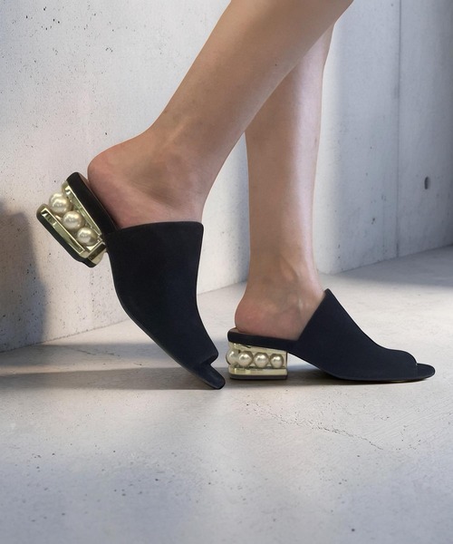 Jeffrey Campbell（ジェフリーキャンベル）の「スエードパールヒールサンダル（サンダル・レディース・ブラック・38/37/36）」の12枚目の写真