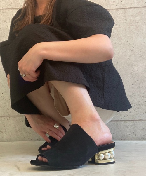 Jeffrey Campbell（ジェフリーキャンベル）の「スエードパールヒールサンダル（サンダル・レディース・ブラック・38/37/36）」の13枚目の写真