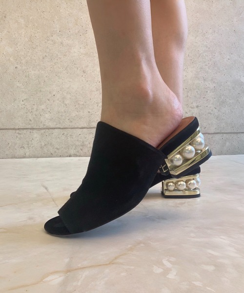 Jeffrey Campbell（ジェフリーキャンベル）の「スエードパールヒールサンダル（サンダル・レディース・ブラック・38/37/36）」の14枚目の写真