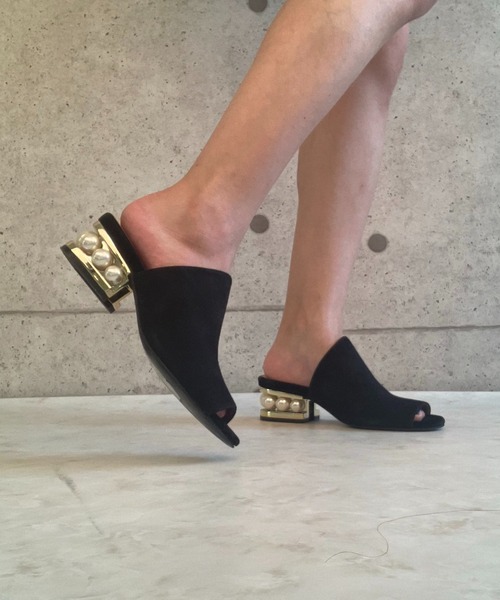 Jeffrey Campbell（ジェフリーキャンベル）の「スエードパールヒールサンダル（サンダル・レディース・ブラック・38/37/36）」の16枚目の写真