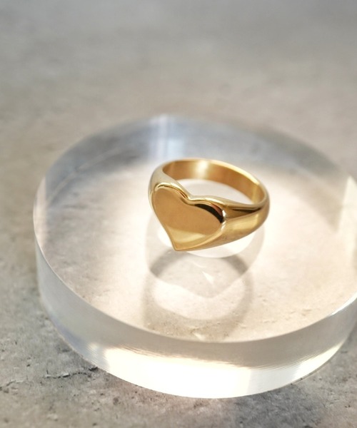 CERCA(チェルカ)の「MILIA/heart ステンレスリング 【金属アレルギー対応】(リング・レディース・ゴールド/シルバー・FREE)」の6枚目の写真