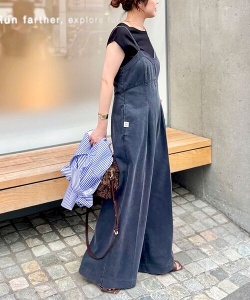 Rie Miller(リエミラー)の「【RM denim】デニムオールインワン(つなぎ/オールインワン・レディース・インディゴブルー/ブラック・M)」の7枚目の写真