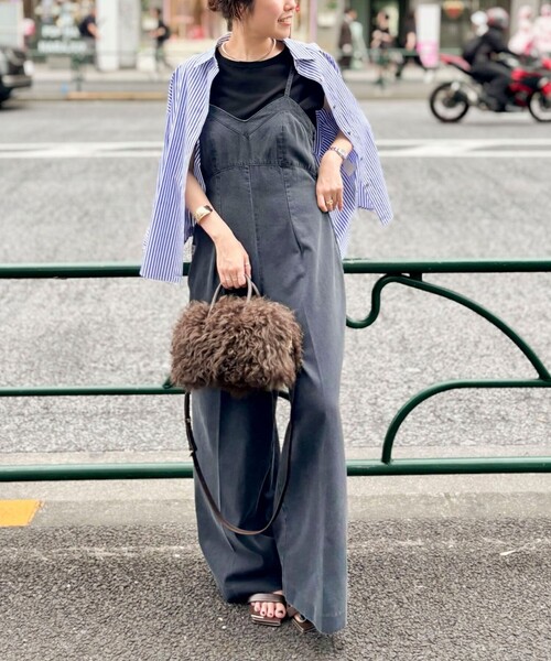 Rie Miller(リエミラー)の「【RM denim】デニムオールインワン(つなぎ/オールインワン・レディース・インディゴブルー/ブラック・M)」の9枚目の写真