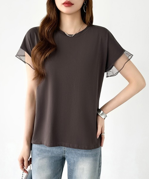 COCOMOMO(ココモモ)の「透け感で差をつける 袖シアーコットンTシャツ シアー 切替 袖チュール トップス カットソー 半袖 Tシャツ チュールドッキング 綿 コットンTシャツ 夏服(Tシャツ/カットソー・レディース・ダークグレー/ブラック/ホワイト・FREE)」の11枚目の写真